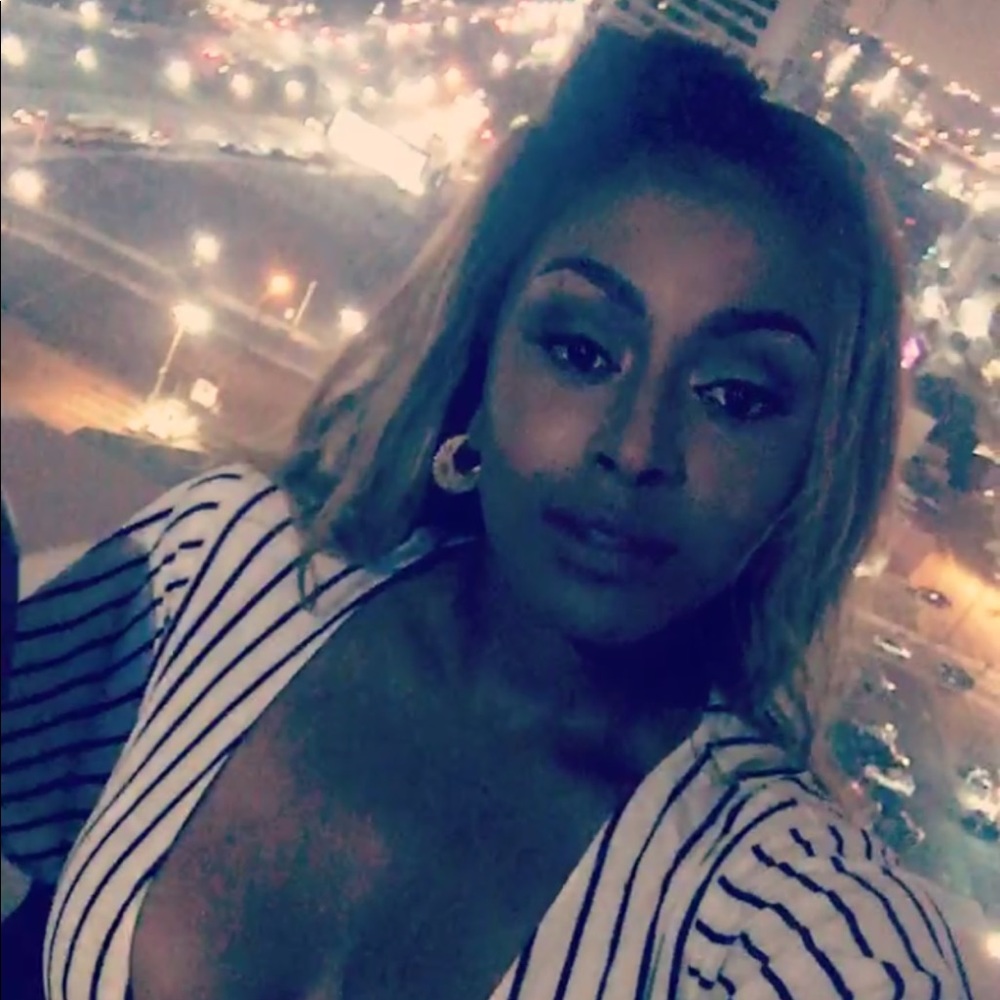 Meet your Posher, Rell