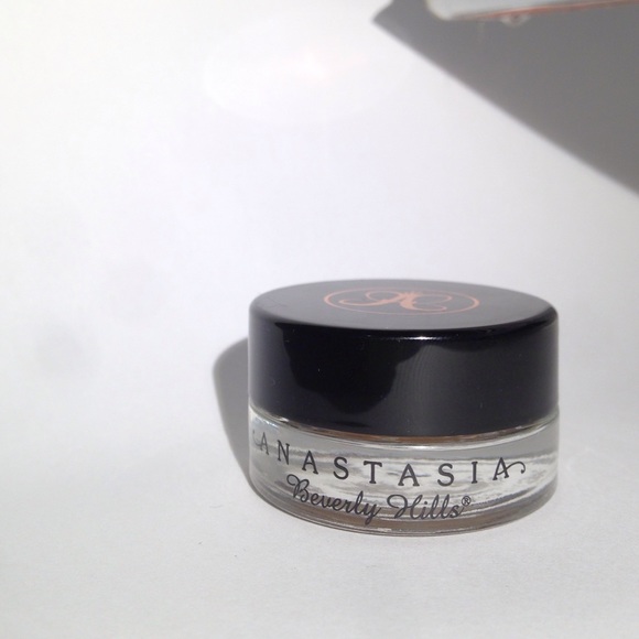 Anastasia soft brown dip brow pomade