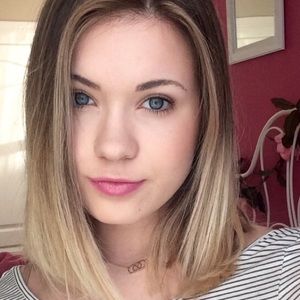 Meet your Posher, Abigail