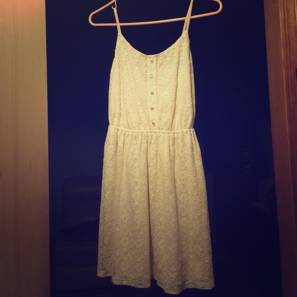 White lace dress