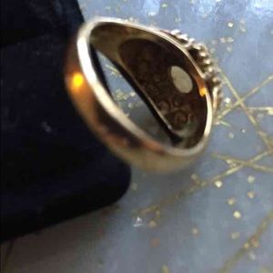 Vintage 14k  HGE Gold Ring !!