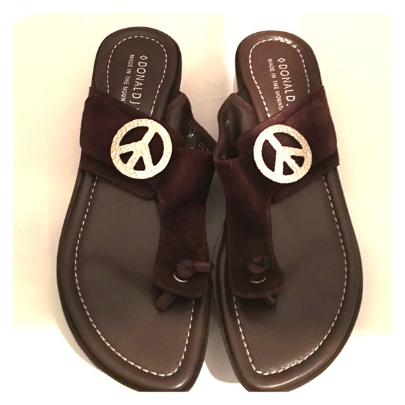 Donald J Pliner "Peace Symbol" with brown suede. - Picture 1 of 4