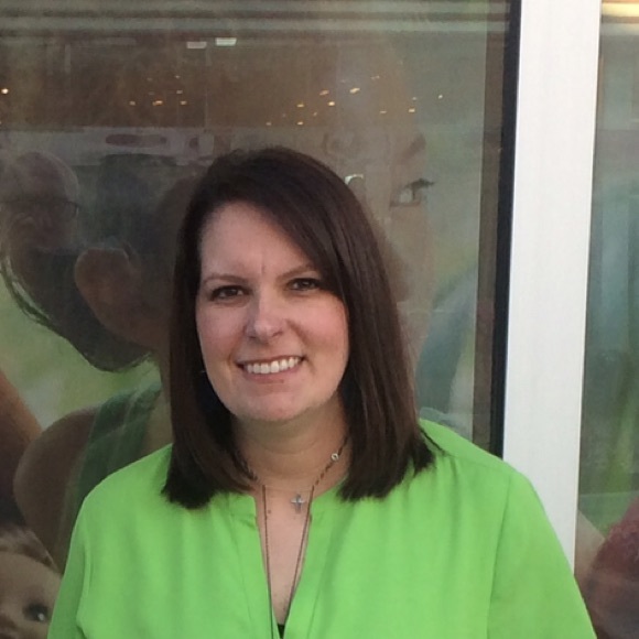 Meet your Posher, Jessica - Picture 1 of 1