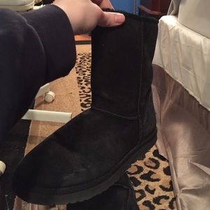 Black Uggs