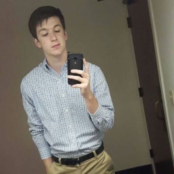 Meet your Posher, Justin - Picture 1 of 1