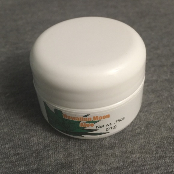 NWOT Travel Size Hawaiian Moon Aloe Lotion .75 oz