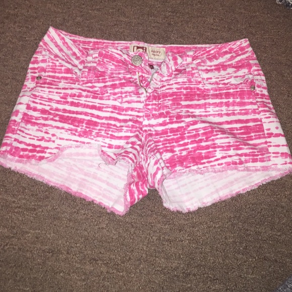 Pink and white short shorts!