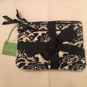 FINAL PRICE DROP! Set of 3 cosmetic bags - Fanfare