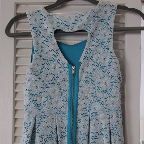 Blue and White Formal Dress Girls - Picture 3 of 4