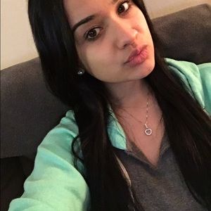 Meet your Posher, Sabrina 👸🏻