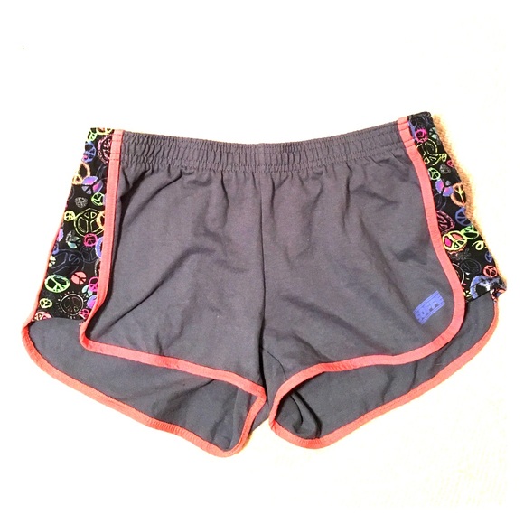 Final SALE‼️Peace Sign Soft Shorts - Picture 1 of 3