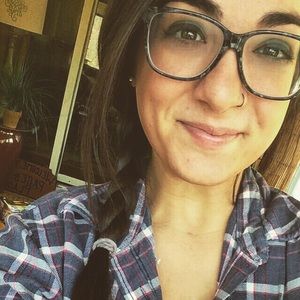 Meet your Posher, Nina