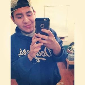 Meet your Posher, Esteban