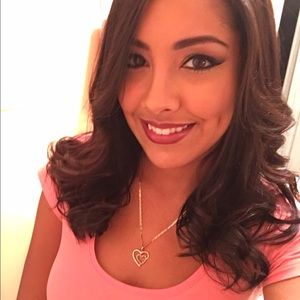 Meet your Posher, Melanie