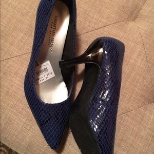 Cobalt blue pumps