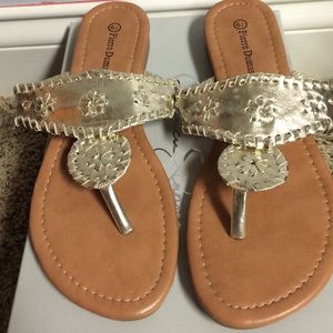 Size 6 and a half Jack Roger look a likes!