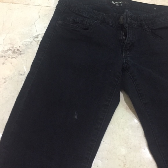 Black Pants w/ Bows - Picture 3 of 4