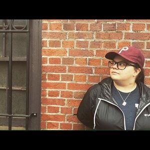 Meet your Posher, Sierra