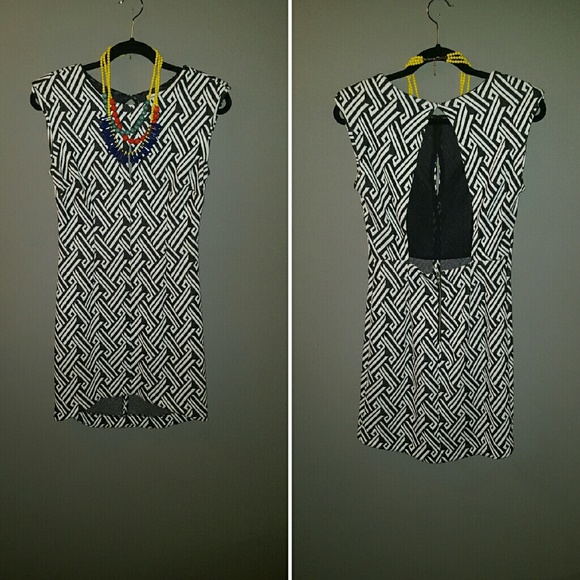 Formation Backless Bodicon