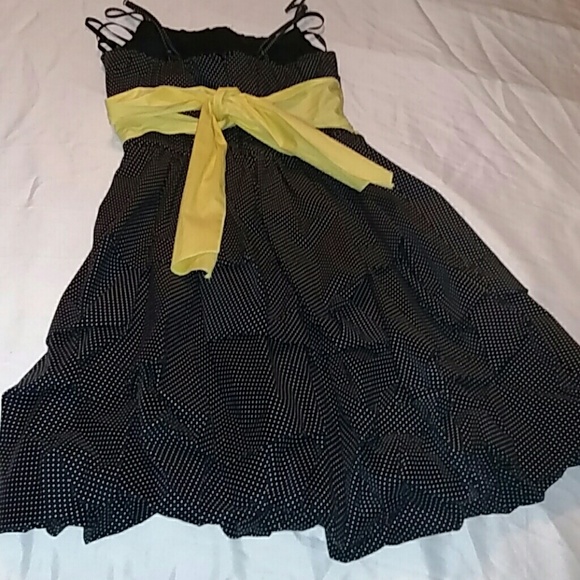 Spring/Summer Dress - Picture 2 of 3