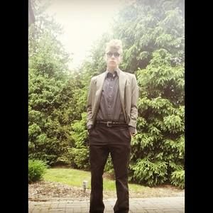 Meet your Posher, Cameron