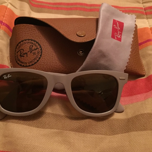 These are great sun glasses