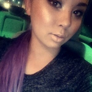 Meet your Posher, Diem