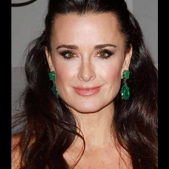 Beautiful Kenneth Jay Lane Emerald Drop Earrings