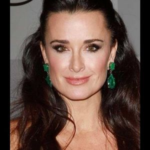 Beautiful Kenneth Jay Lane Emerald Drop Earrings