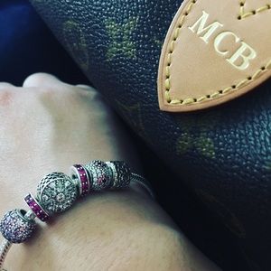 Meet your Posher, Maria