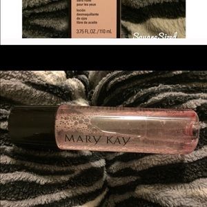 Oil free makeup remover