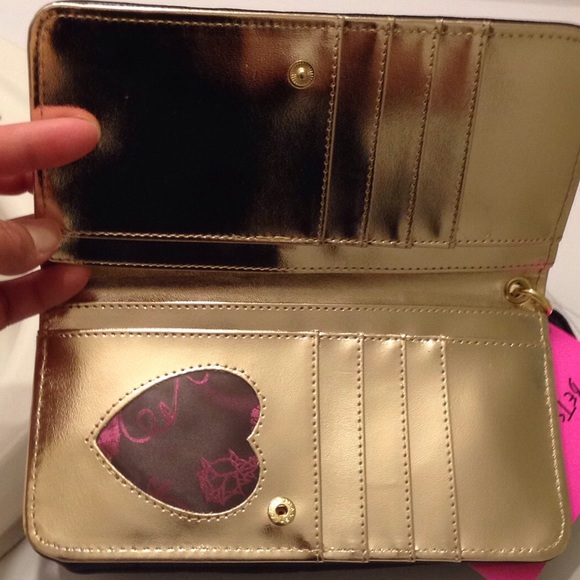 SOLD OUT - Picture 4 of 4