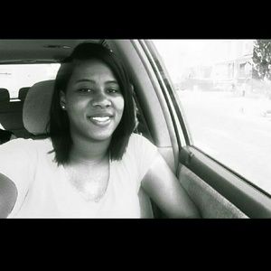 Meet your Posher, Katiria