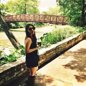 Meet your Posher, Stephanie