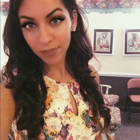 Meet your Posher, Abigail