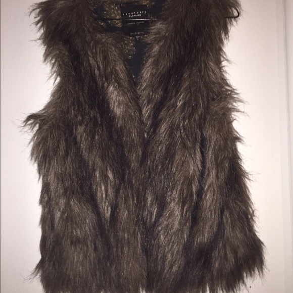 Fur vest