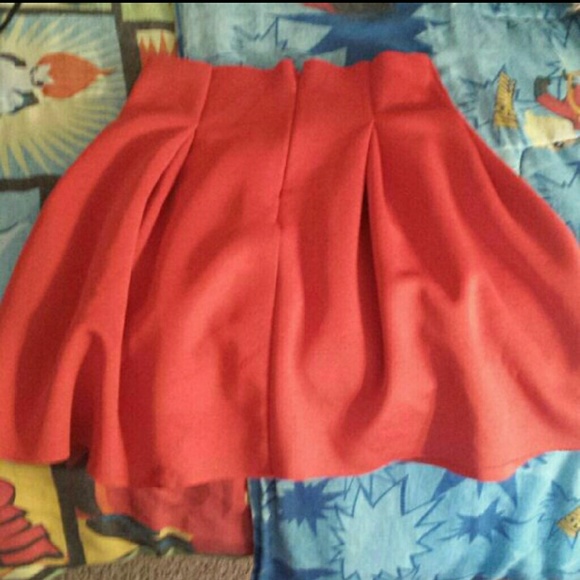 NEW HANDMADE RED SKATER SKIRT - Picture 2 of 4