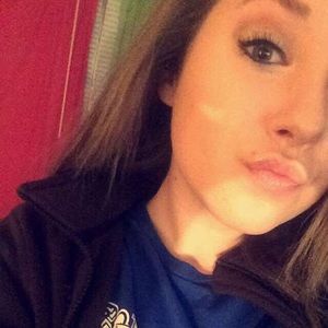 Meet your Posher, Abby