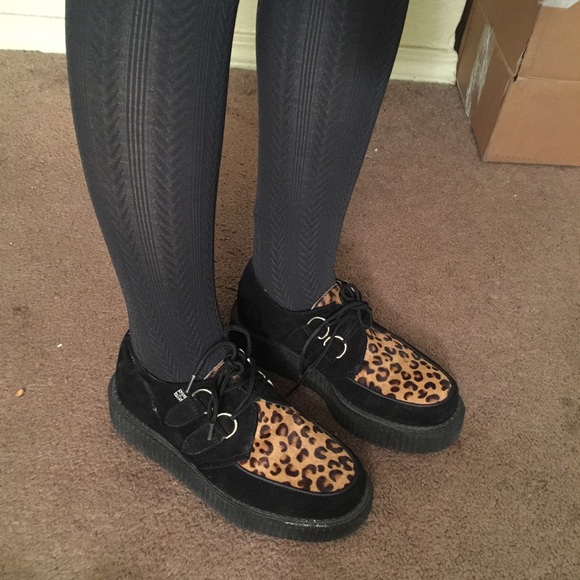 T.U.K. shoes brand new - Picture 1 of 4