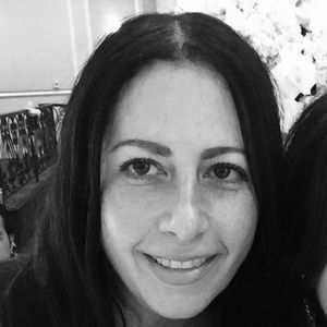 Meet your Posher, Amyra