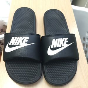 Nike Women's Benassi Just Do It Slides