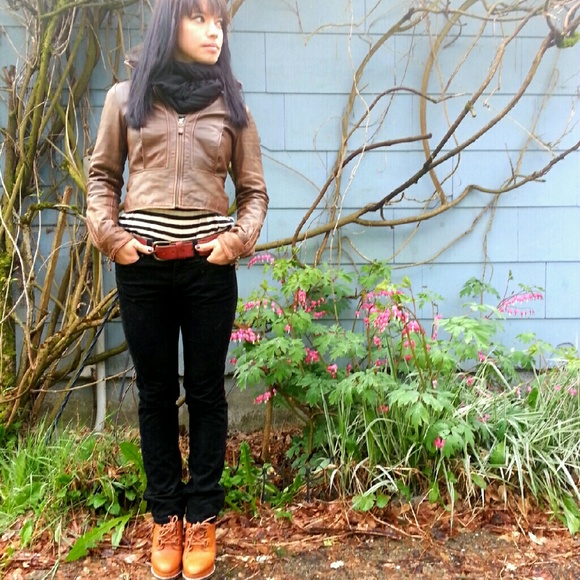 Meet your Posher, Rachel - Picture 2 of 2