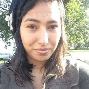 Meet your Posher, Dahlia