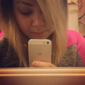 Meet your Posher, Adriana