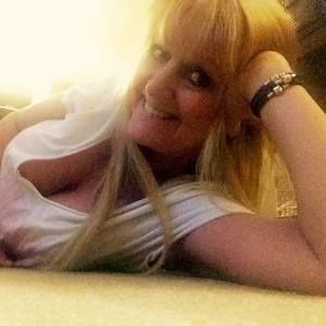 Meet your Posher, Becky