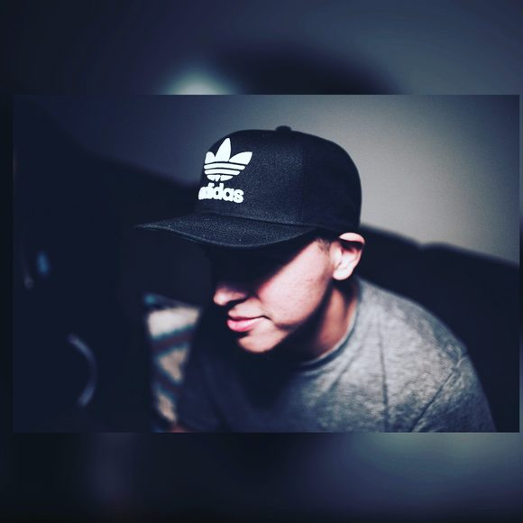 Meet your Posher, Edson - Picture 1 of 1