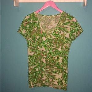 NWOT Lilly Pulitzer Seeing Pink Elephants Tee