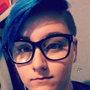 Meet your Posher, Jillian