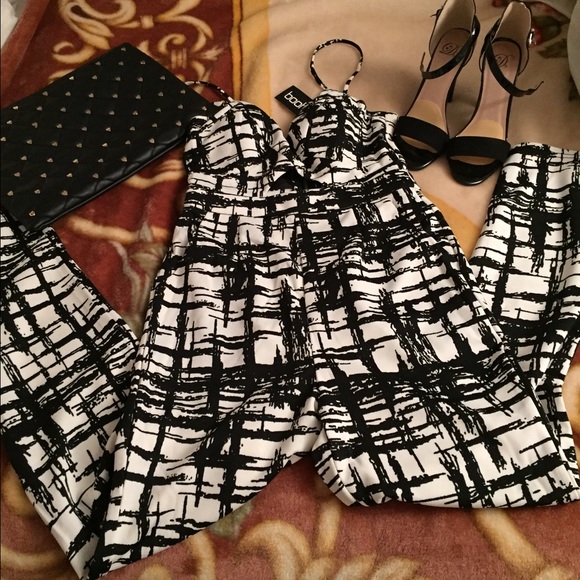 Jumpsuit - Picture 3 of 4