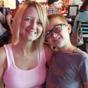 Meet your Posher, Amy